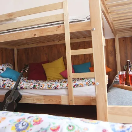 Folk Hostel *